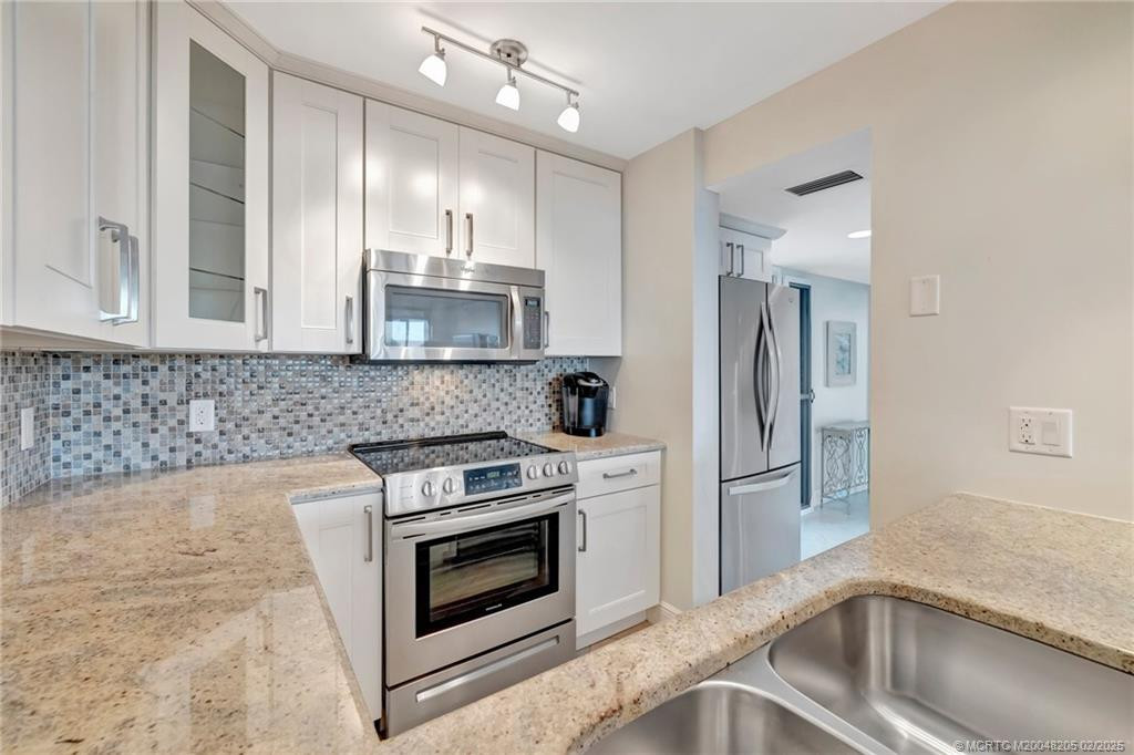 Plenty of Counter and Storage Space