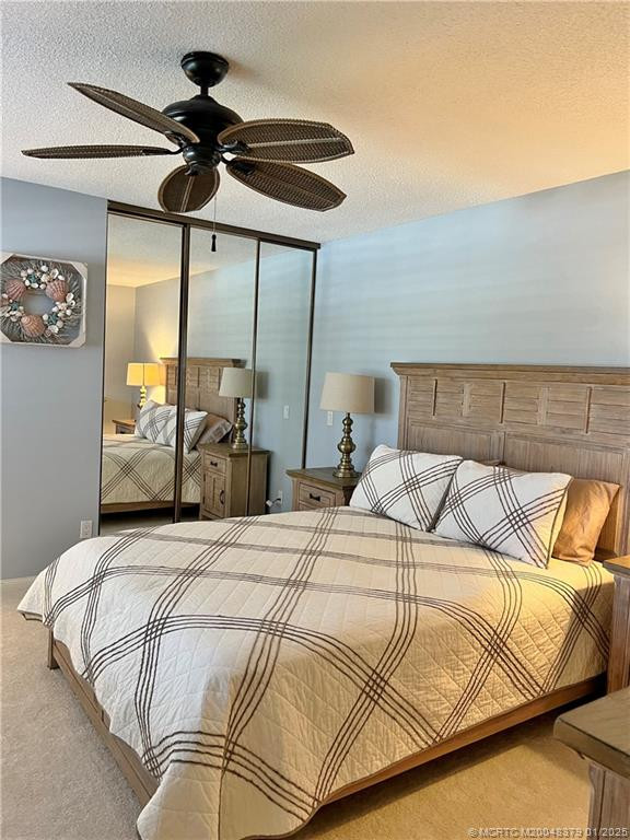 Upstairs Master Bedroom withwalk-in closet