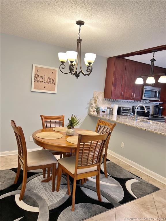 Dining off of Kitchen