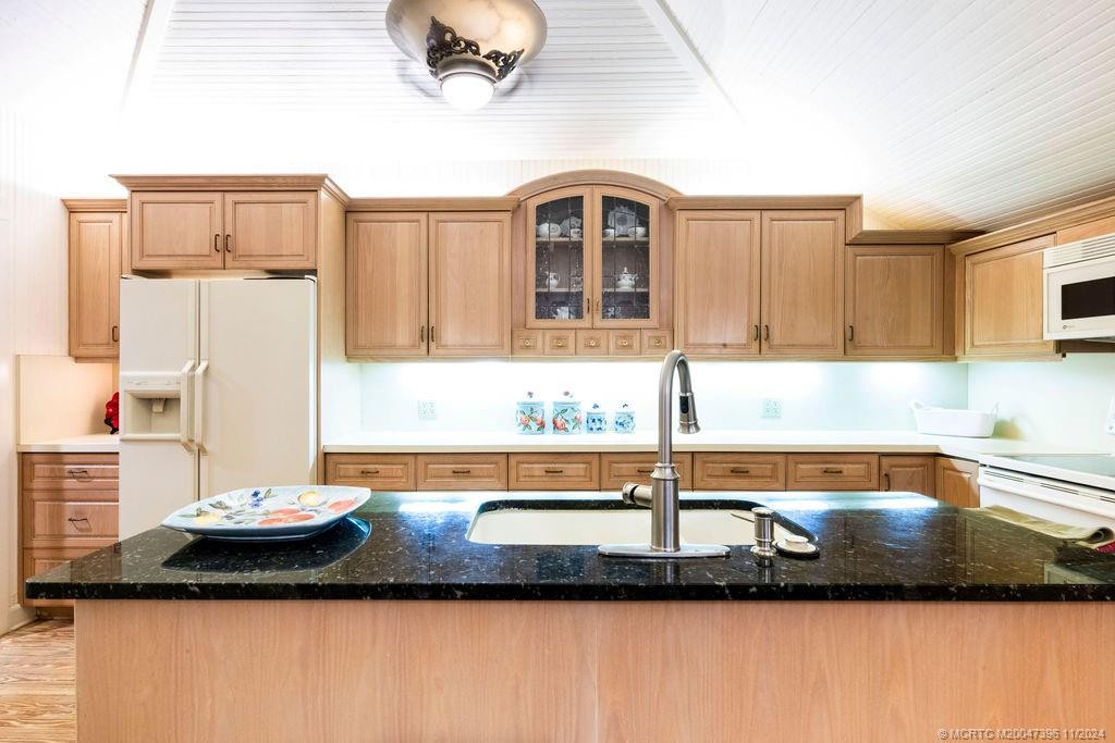 535 SW Siesta Way, Stuart FL - photo 15 of 63