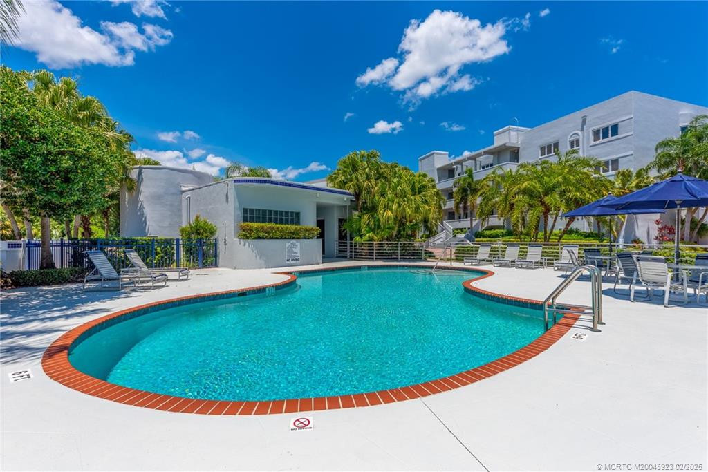 Heated Pool ... Lounges, Poolside Tables & Chairs