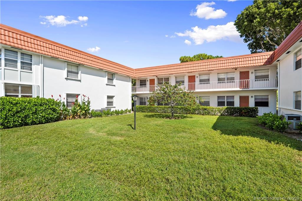 Property photo for 2600 SE Ocean Boulevard Z10, Stuart, FL 34996