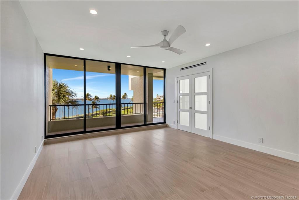 Imagine waking up to this beautiful water view!
