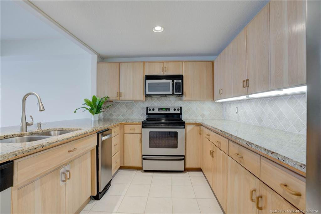 Oak Cabinets...