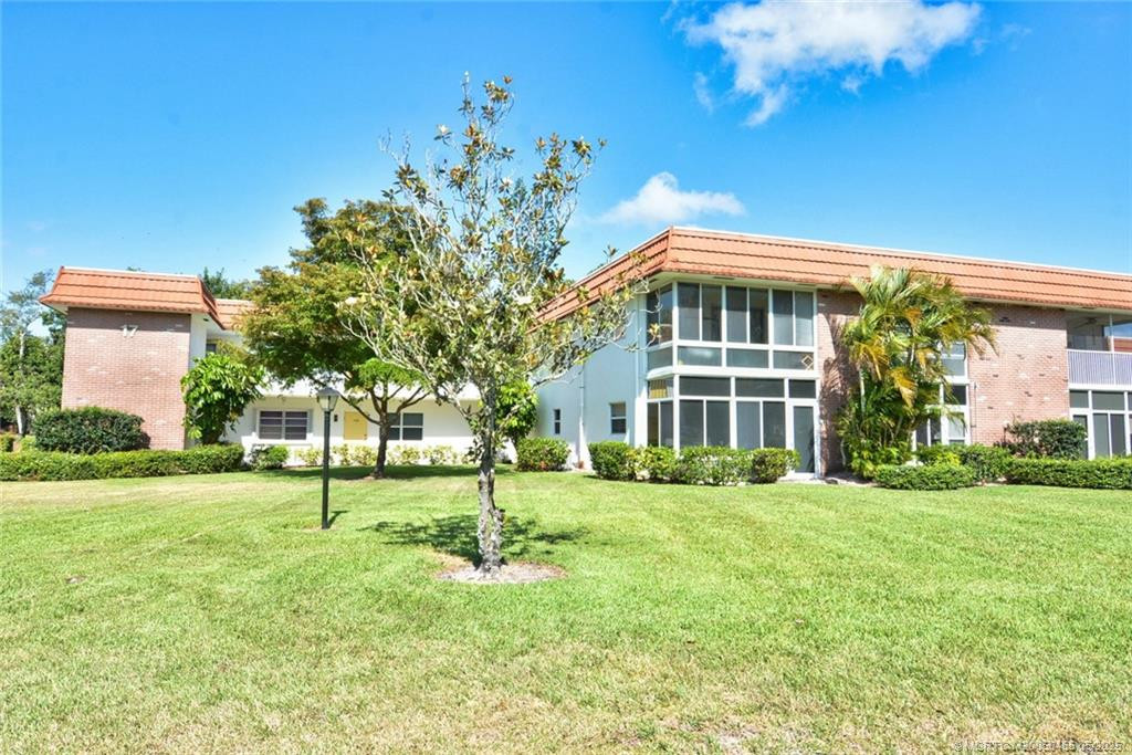 Photo 3 at 1225 NW 21st Street 1701, Stuart