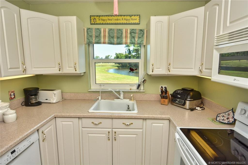 Photo 5 at 1225 NW 21st Street 1701, Stuart