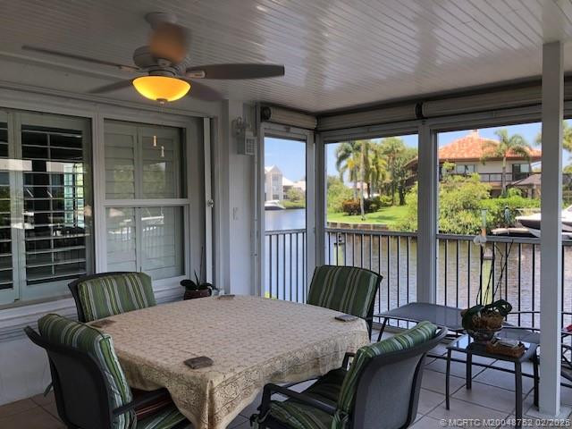 Screened in deck/lanai