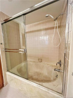 Shower/Tub in Primary Bathroom