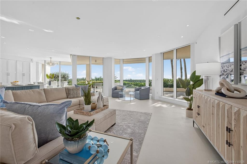 An exquisite living area