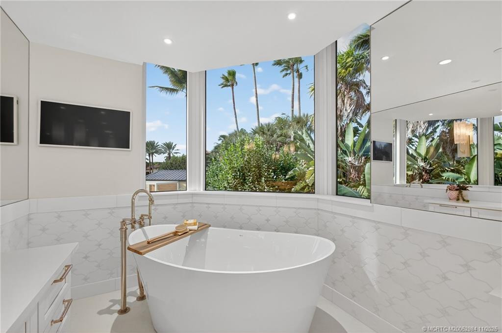 Soaking tub, custom tile
