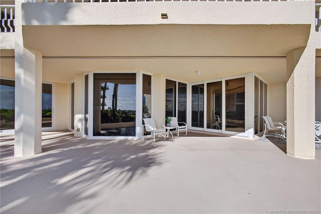 Prefer shade or sun-bathing? You can have it all