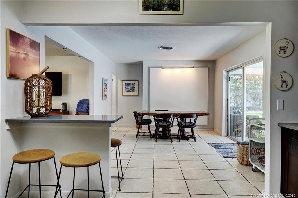 Photo 8 at 905 SE Flamingo Avenue, Stuart