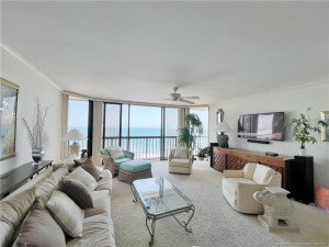 Livingroom2
