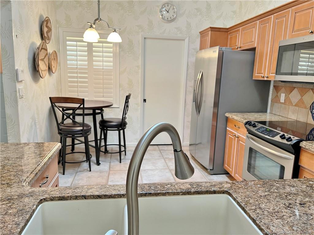 Kitchen with pass-thru