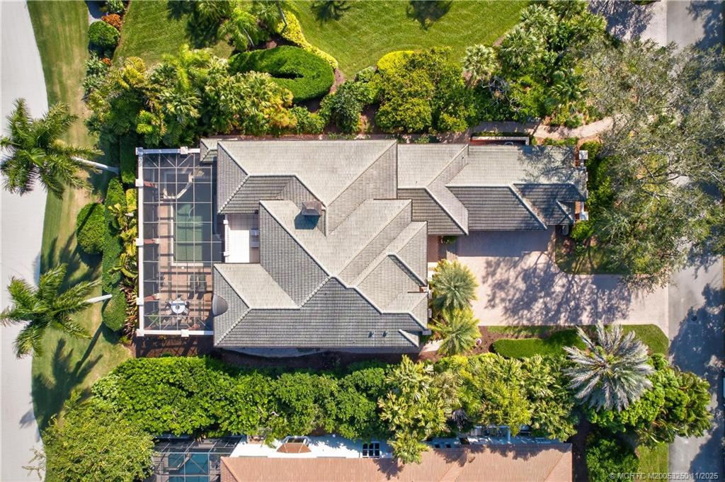 Aerial View showing size of home.