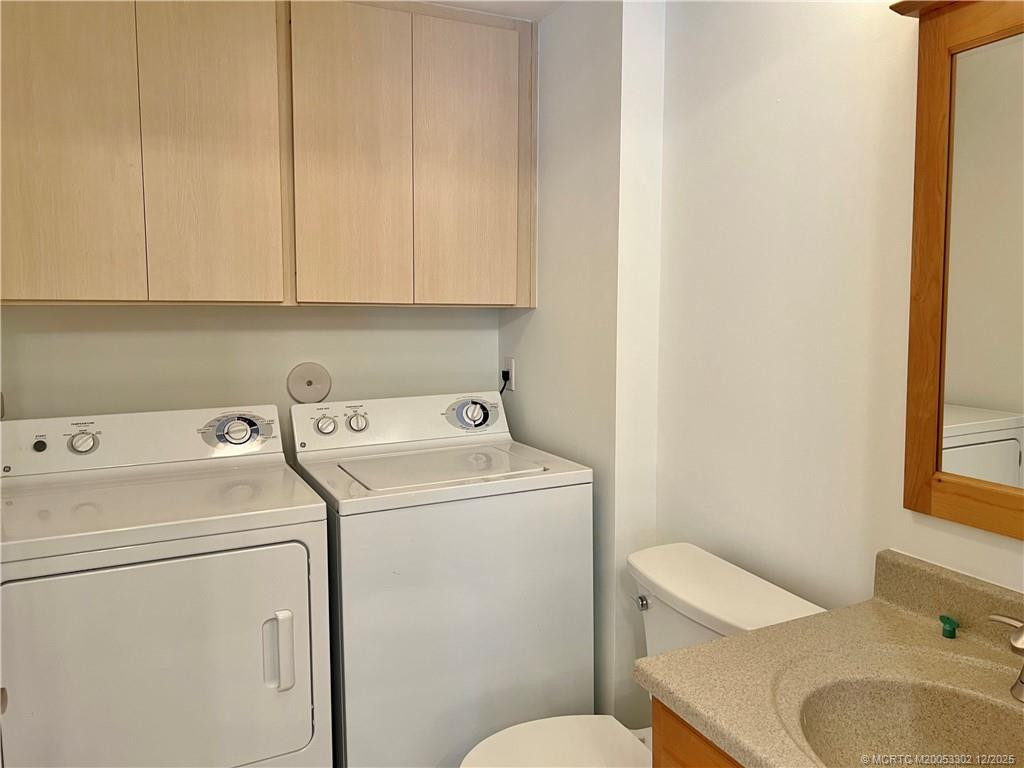 Downstairs toilet & laundry area