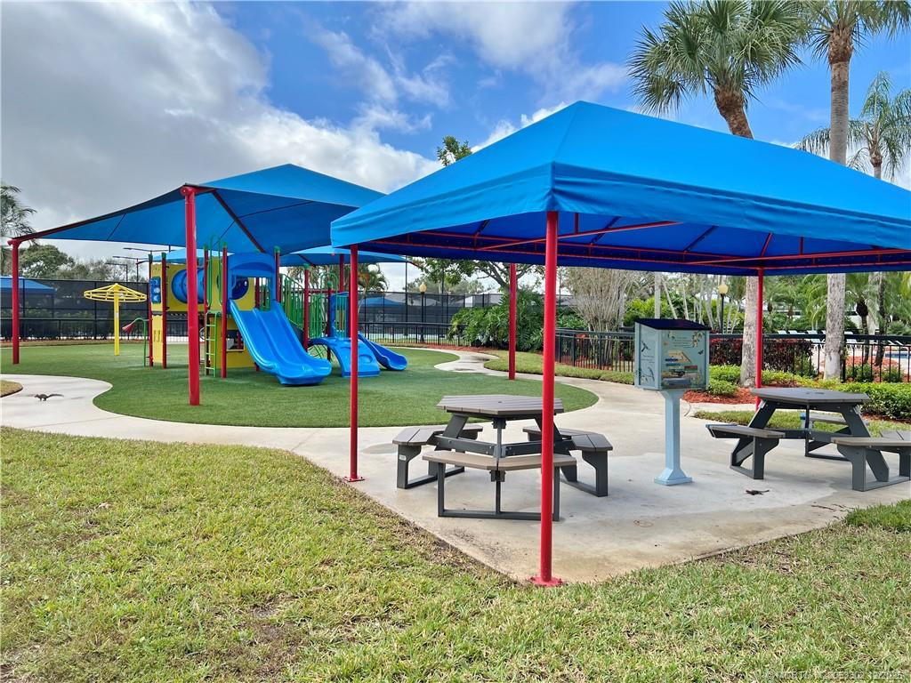 Community Kids Play Area
