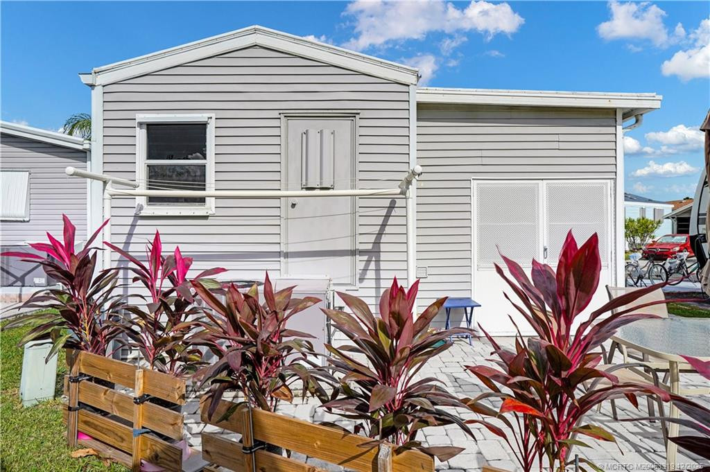 Photo 6 at 587 Nettles Boulevard, Jensen Beach