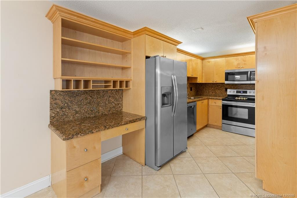 1935 SW Silver Pine Way #117-D1, Palm City FL - photo 7 of 32