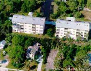 Property photo for 2950 SE Ocean Boulevard 6, Stuart, FL 34996