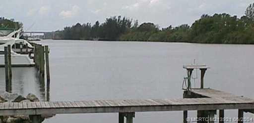 Waterfront/Dock/Pier.