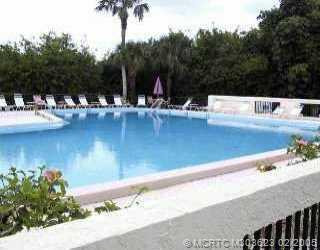 Swimming Pool/Hot Tub/Sauna.