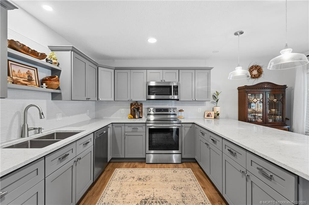 2114 SW Silver Pine Way 121A2, Palm City – sold