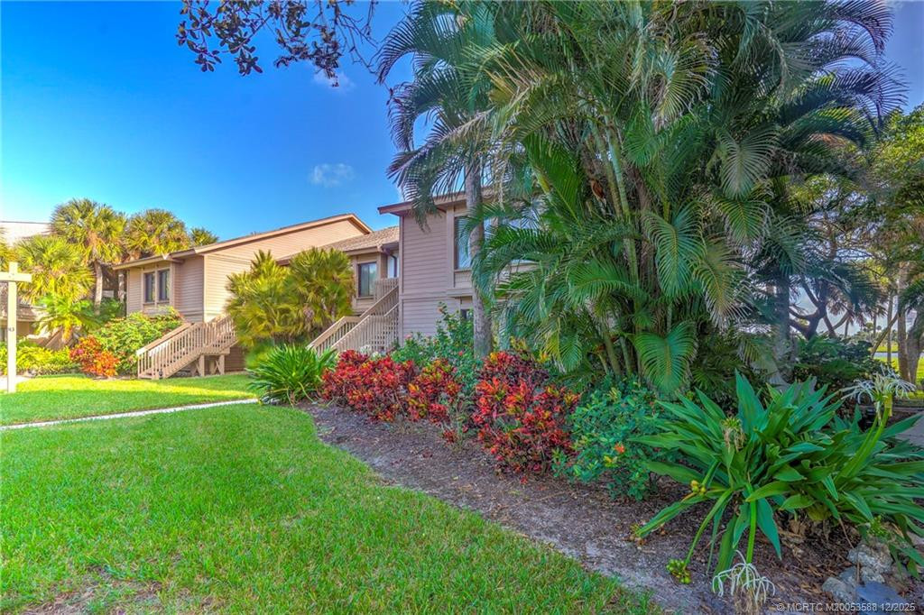 Photo 3 at 233 NE Edgewater Drive 204, Stuart