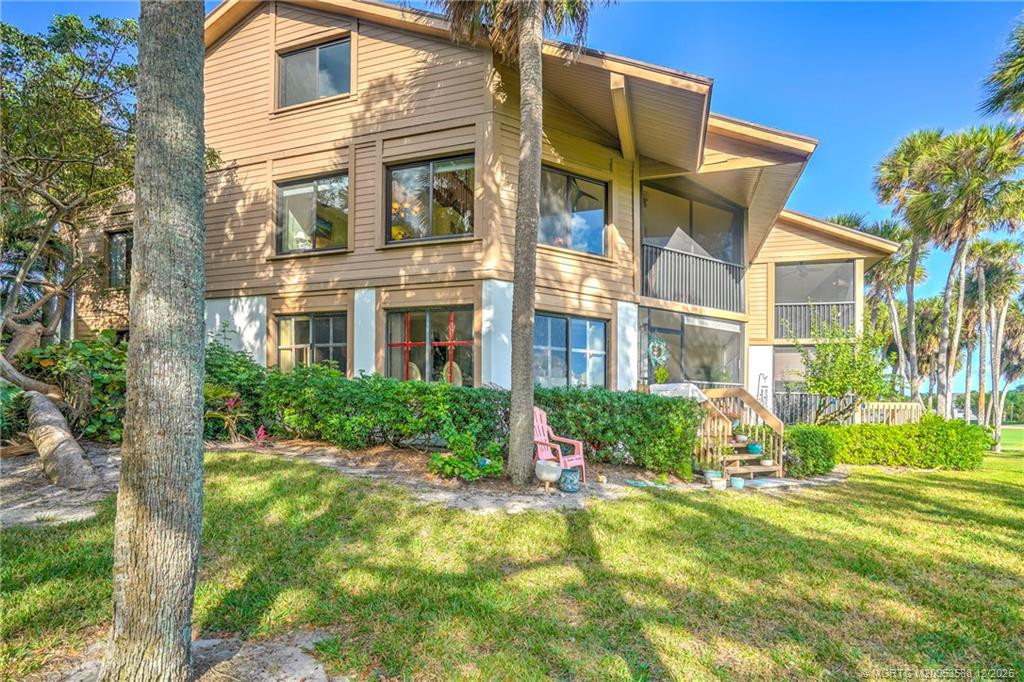 Photo 4 at 233 NE Edgewater Drive 204, Stuart