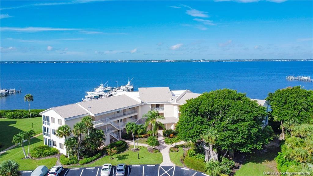 2370 NE Ocean Boulevard C205, Stuart – Condominium for rent