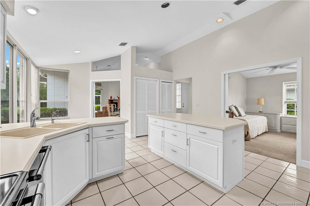 Photo 4 at 13005 Harbour Ridge Boulevard, Palm City