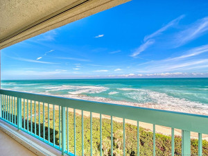 Covered Balcony Direct Ocean Views