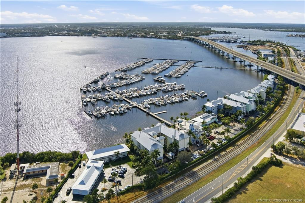 975 NW Flagler Avenue 307, Stuart – Condominium for rent