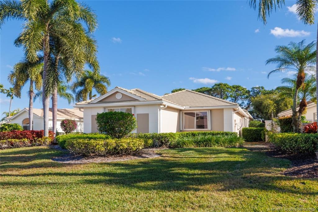4 bedroom Single Family Residence at 2379 SW Manor Hill Drive, Monarch, Martin Downs 31, Palm City — photo 4