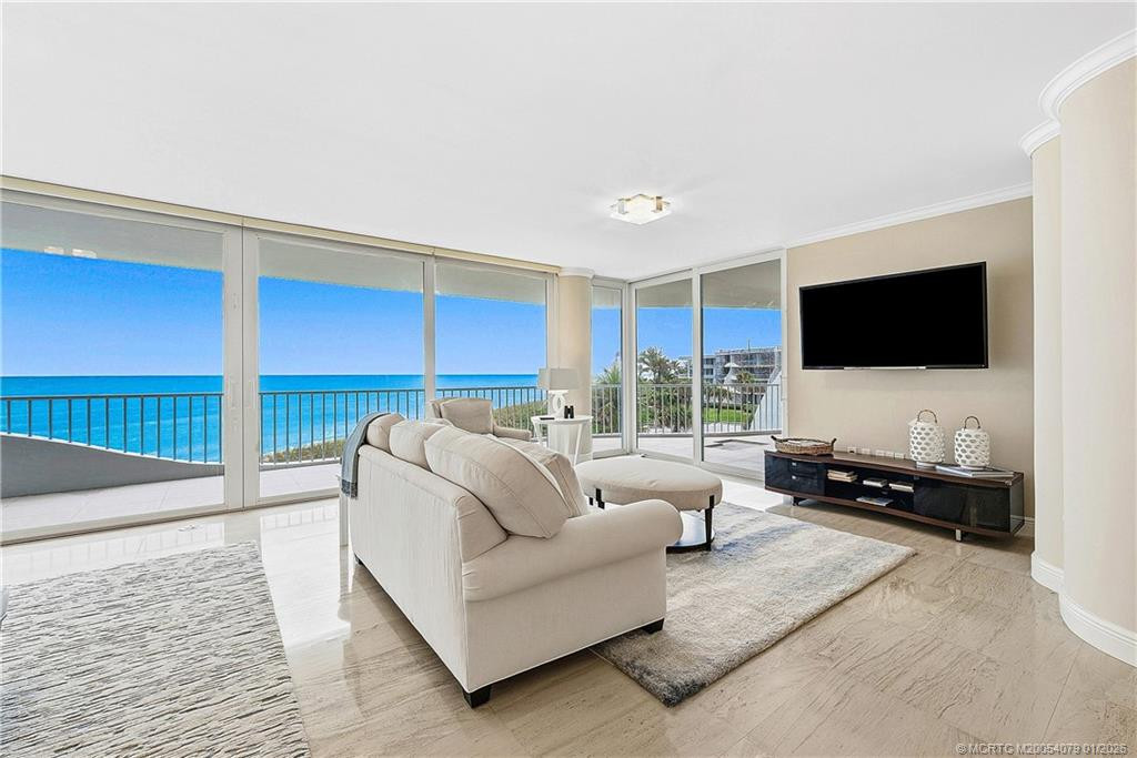 Photo 3 at 2001 SE Sailfish Point Boulevard 313, Stuart