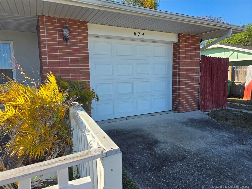 874 SW Ivanhoe Drive, Port St. Lucie FL - photo 6 of 8