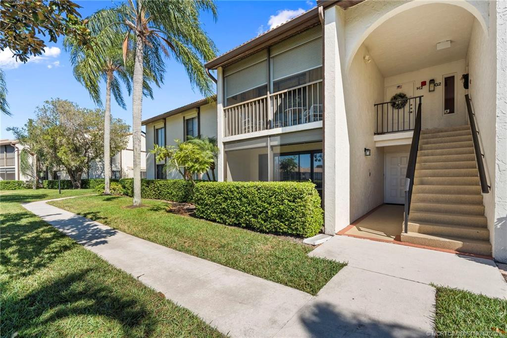 Photo 3 at 1635 SW Silver Pine Way H1, Palm City