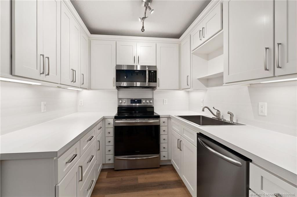 Photo 8 at 1635 SW Silver Pine Way H1, Palm City