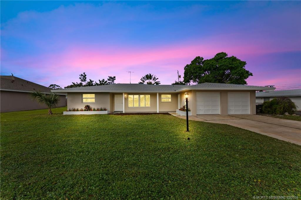 208 Riomar Drive, Port St. Lucie – sold