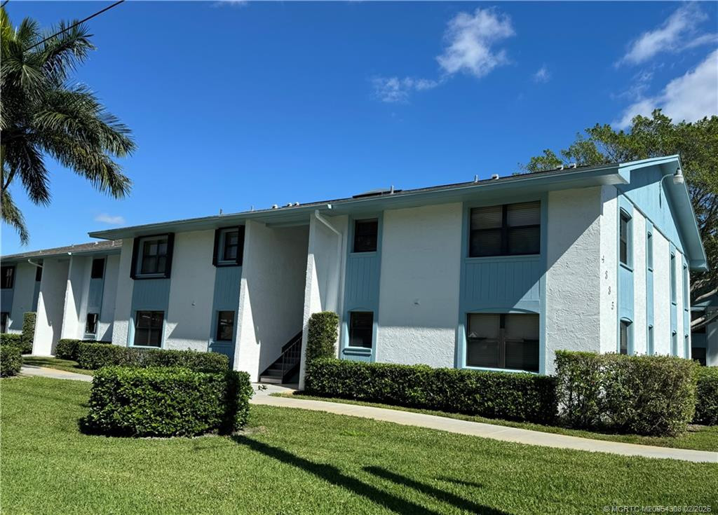 Photo 3 at 4885 SE Capstan Avenue 27, Stuart
