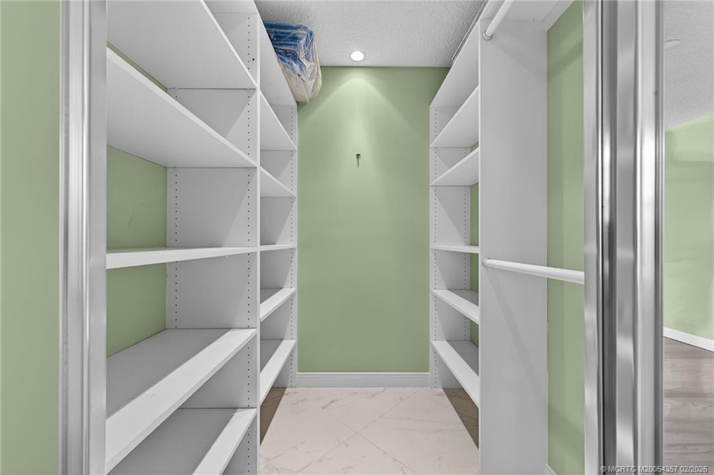 Walk-in closet