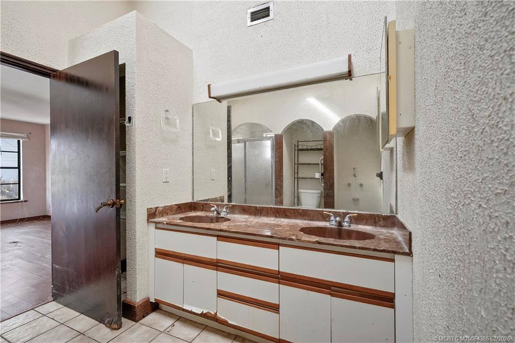981 SE Lansdowne Avenue, Port St. Lucie FL - photo 19 of 34