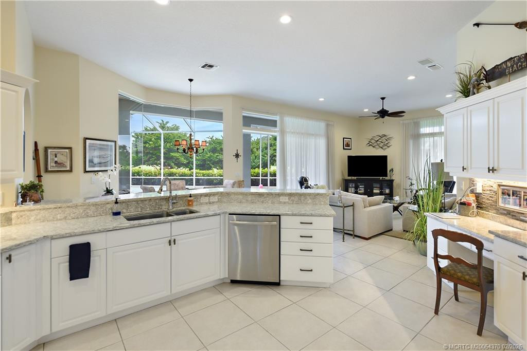Photo 7 at 4094 SW Gleneagle Circle, Palm City