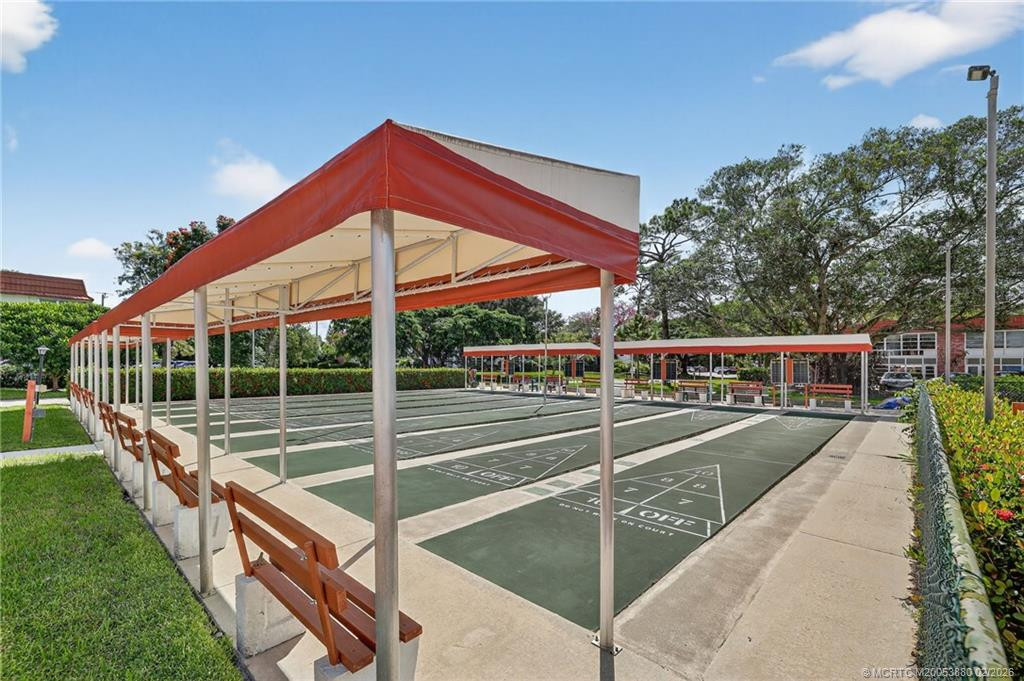 Many options bocce, shuffle, craft room and work shop.