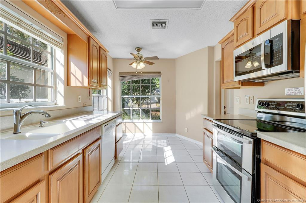 Photo 5 at 2086 SW Olympic Club Terrace, Palm City