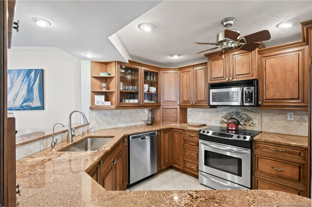 9500 S Ocean Drive #Ph3, Jensen Beach FL - photo 14 of 38