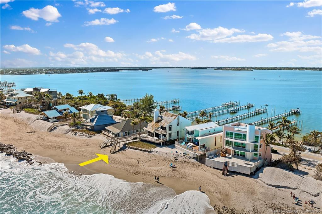 Yacht Club Beach