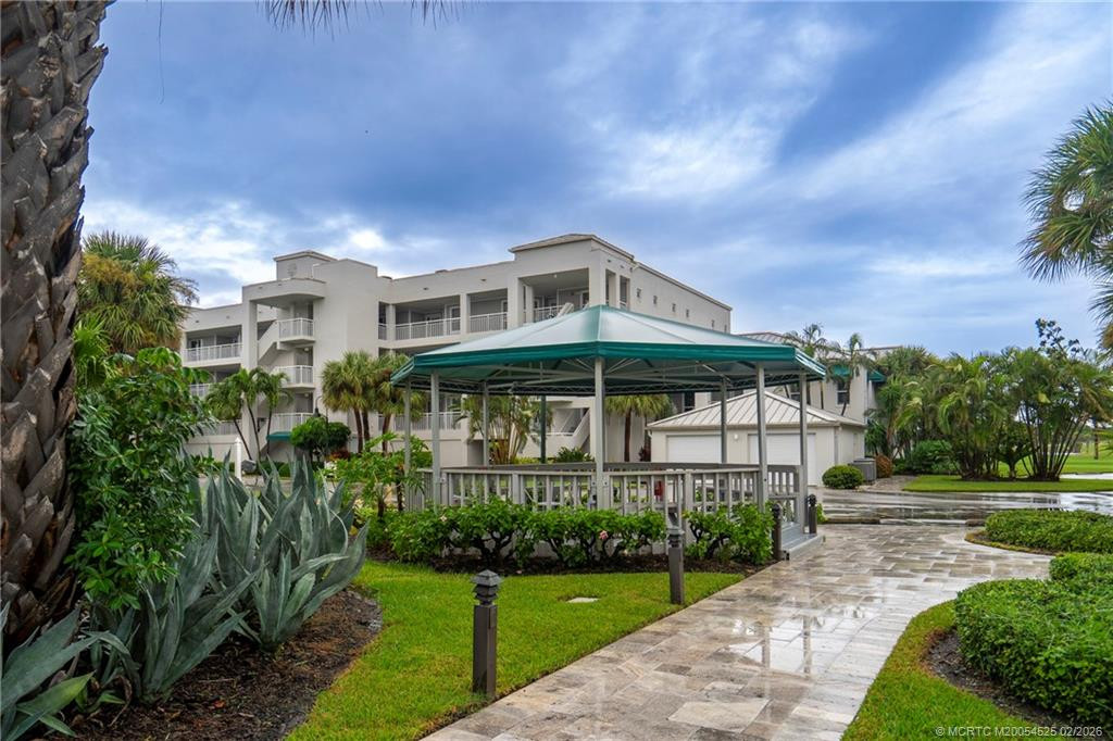 Photo 2 at 184 NE Edgewater Drive 1206, Stuart