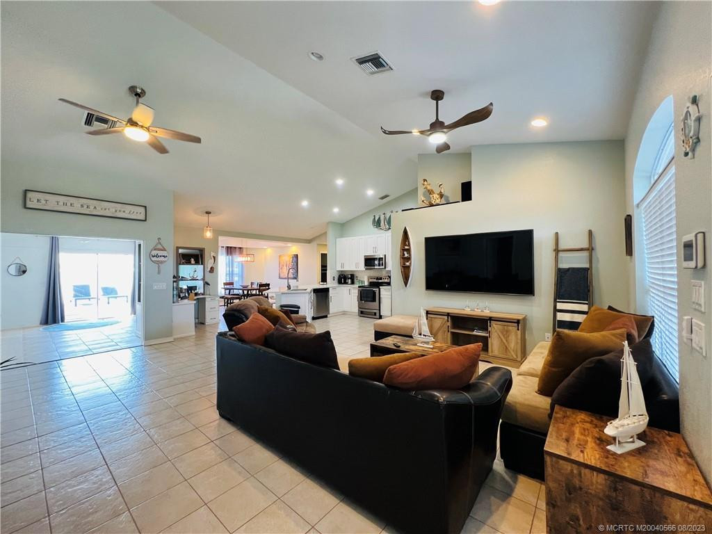 Photo 5 at 1309 Carlton Court, Fort Pierce
