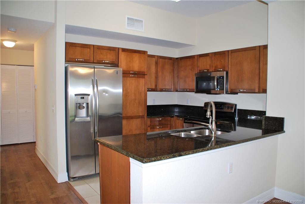 Photo 7 at 51 SE Sedona Circle 104, Stuart